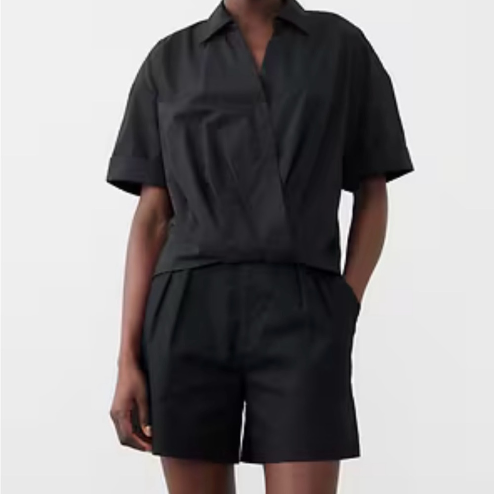 Banana Republic Women’s Faux wrap Black Short Sleeve Shirt